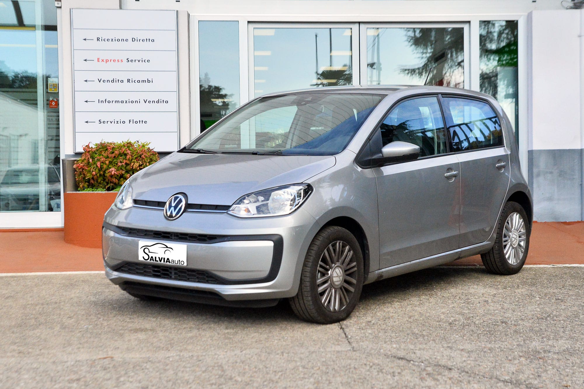 Scatto di una Volkswagen MOVE UP 1.0